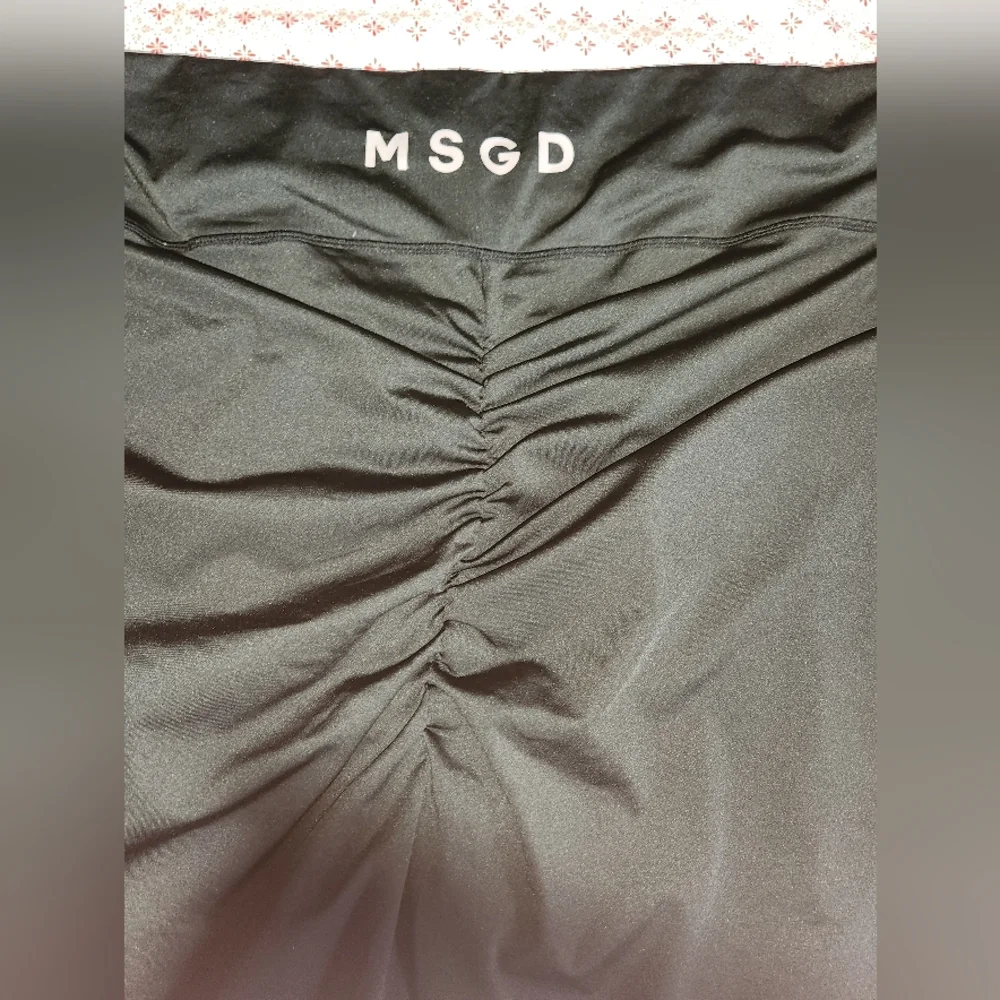 Misguided plus brand size 22 black leggings - Picture 5 of 6